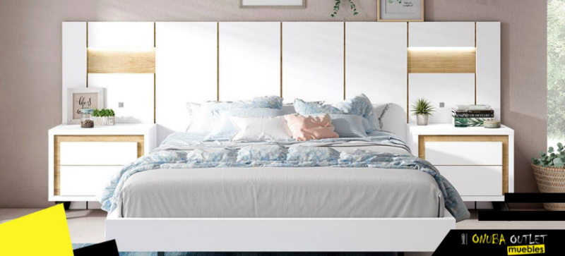 Dormitorio matrimonio moderno blanco con decoración